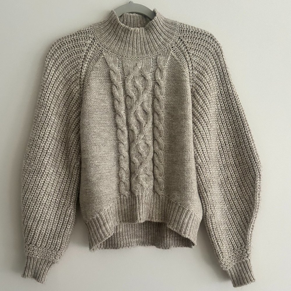 Thick Cableknit Mock Neck Sweater (S/M)
